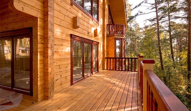 Особенности гидроизоляции балкона в деревянном доме